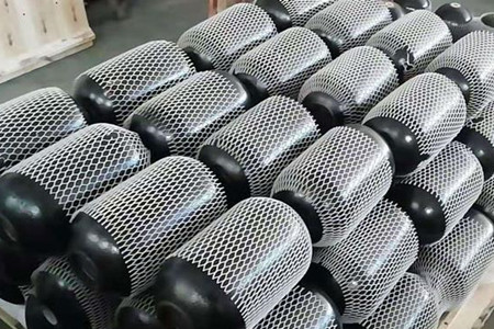 用什么方法來檢查不銹鋼囊式蓄能器膨脹壓力？